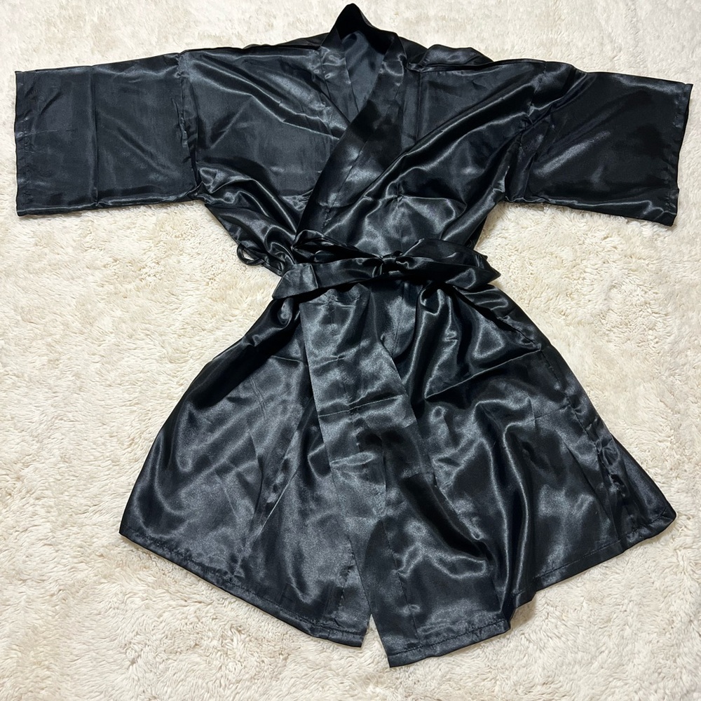Silk Black Matron of Honor Robe with Gold Lettering NWOT